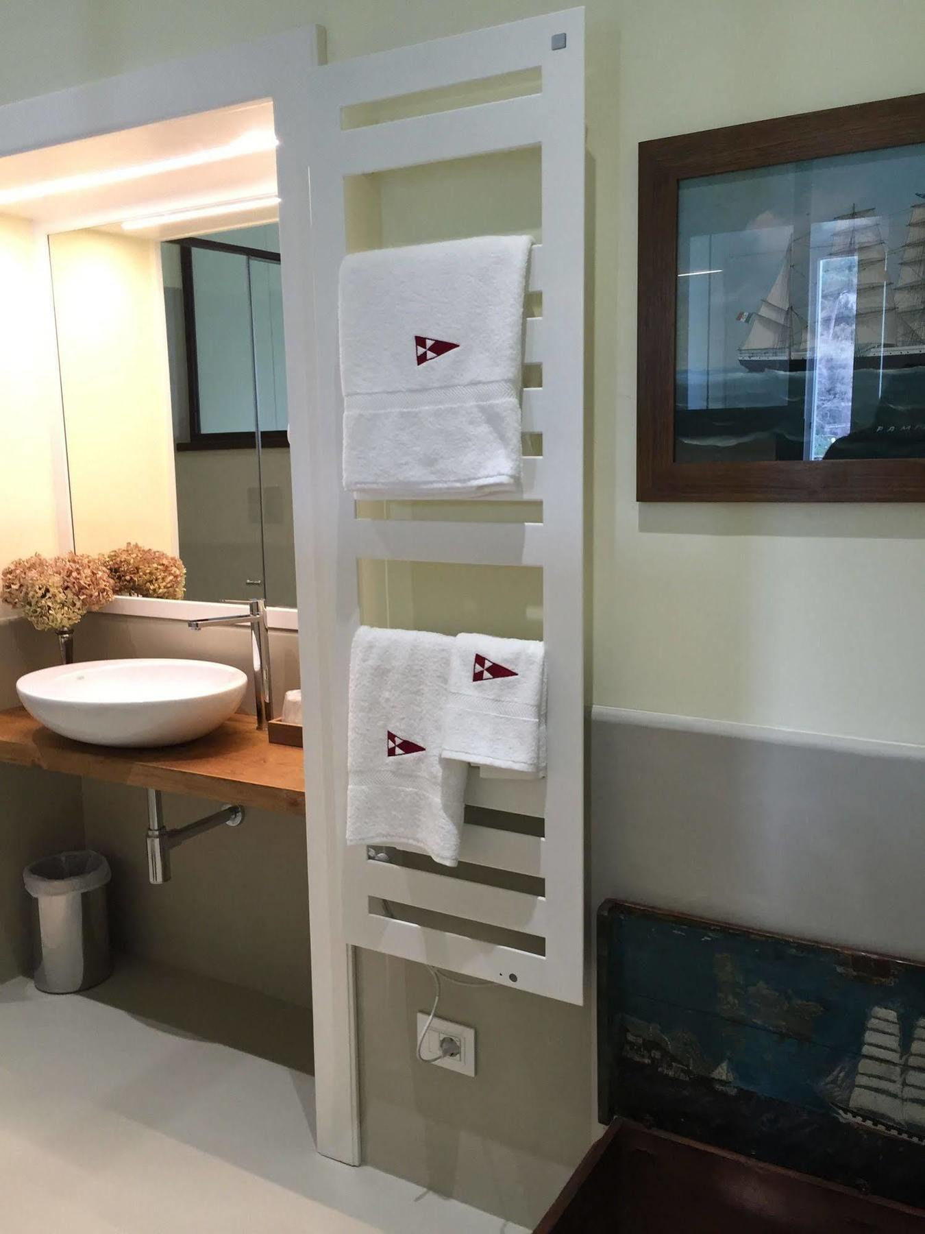 Yacht Club Capo Cervo Suites B&B Sorrento Bagian luar foto